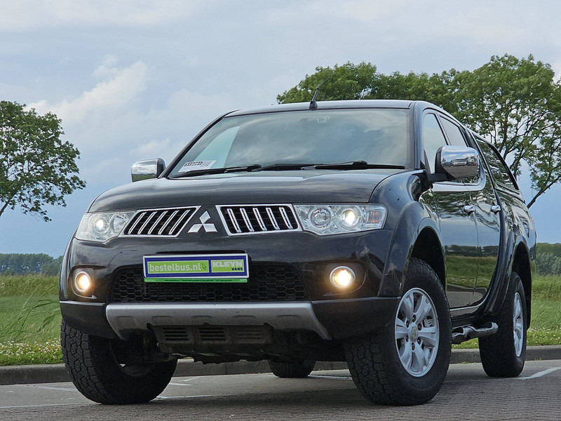 Mitsubishi L200 2.5 clima 4X4 RHD - טנדר: תמונה 1 Mitsubishi L200 2.5 clima 4X4 RHD - טנדר: תמונה 1