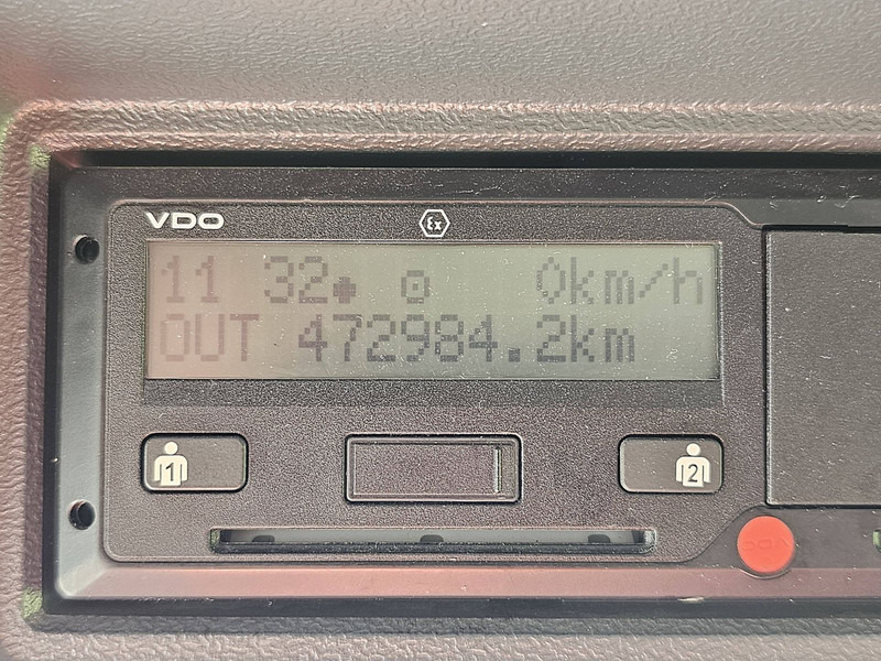 משאית מכל Scania P360: תמונה 9