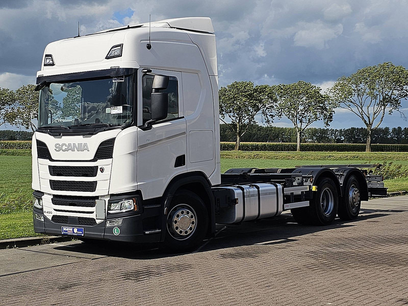 Scania R450 6x2*4 - מוביל מכולות/ משאית החלפת גוף: תמונה 2 Scania R450 6x2*4 - מוביל מכולות/ משאית החלפת גוף: תמונה 2