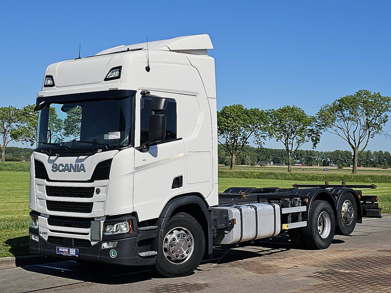 Scania R450 6x2*4 - מוביל מכולות/ משאית החלפת גוף: תמונה 2 Scania R450 6x2*4 - מוביל מכולות/ משאית החלפת גוף: תמונה 2