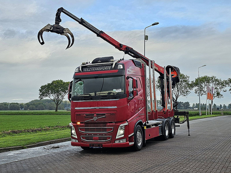 Volvo FH 540 - משאית עץ, משאית מנוף: תמונה 2 Volvo FH 540 - משאית עץ, משאית מנוף: תמונה 2