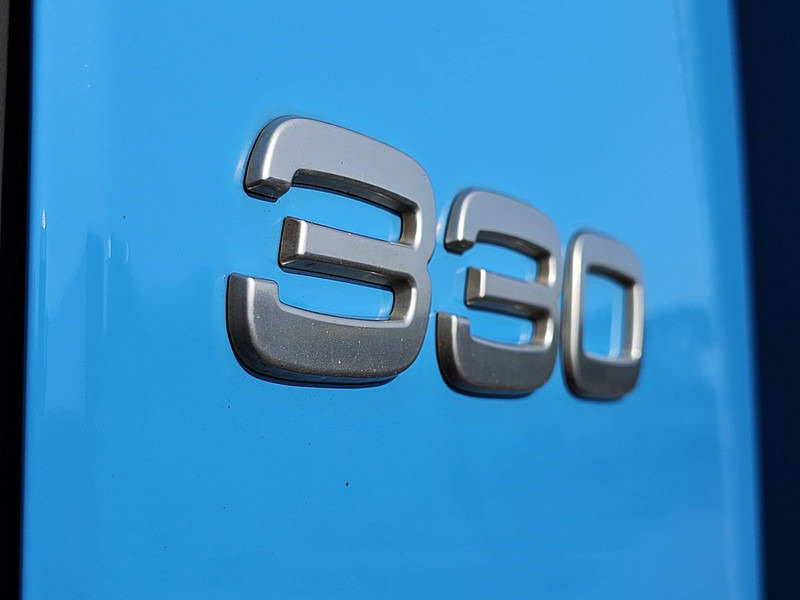 משאית תיבה Volvo FM 11.330 8X2 BÄR 2000KG LIFT: תמונה 19