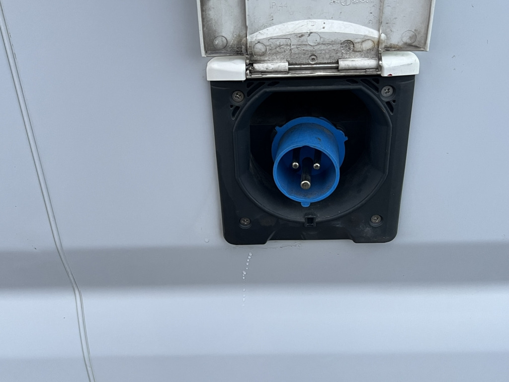 Fiat Ducato 150 L4H2 Carrier Xarios 350 Mt° Tiefkühl - כלי רכב מסחרי לקירור: תמונה 3 Fiat Ducato 150 L4H2 Carrier Xarios 350 Mt° Tiefkühl - כלי רכב מסחרי לקירור: תמונה 3