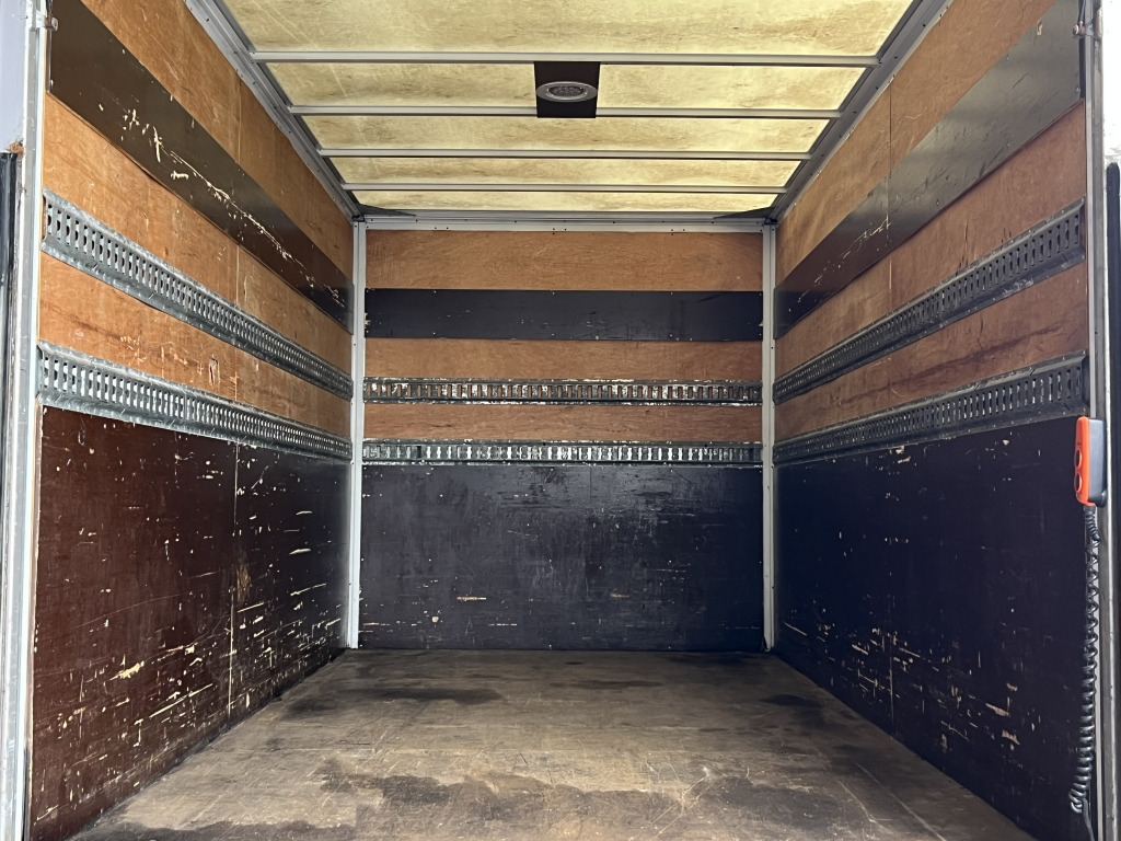 Iveco Daily 35C18 3.0 Euro4 Tempomat 4,15m Koffer+ LBW - כלי רכב מסחרי עם תיבה: תמונה 2 Iveco Daily 35C18 3.0 Euro4 Tempomat 4,15m Koffer+ LBW - כלי רכב מסחרי עם תיבה: תמונה 2