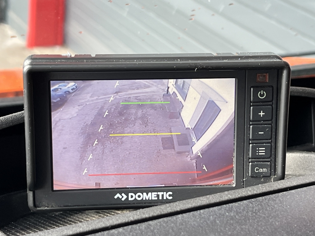 Iveco Daily 35S14 MAXI 4,35m Portaltüren Klima Kamera - כלי רכב מסחרי עם תיבה: תמונה 3 Iveco Daily 35S14 MAXI 4,35m Portaltüren Klima Kamera - כלי רכב מסחרי עם תיבה: תמונה 3