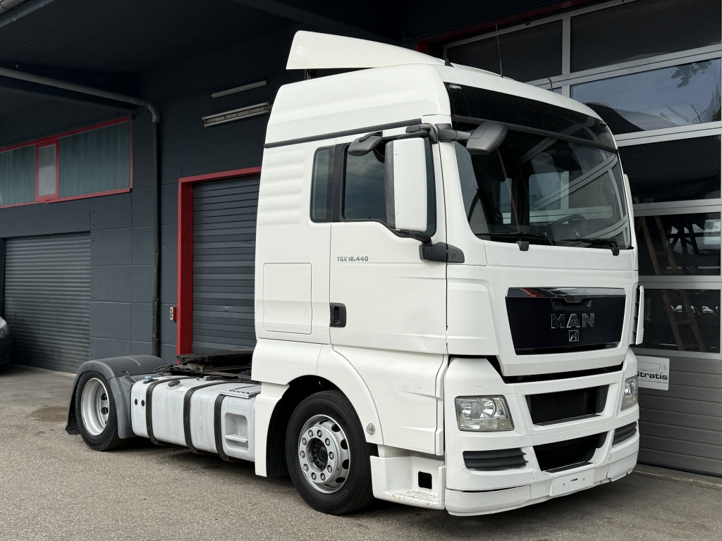 MAN TGX 18.440 EEV Klima 3-fach Motorbremse 2xTank - יחידת טרקטור: תמונה 1 MAN TGX 18.440 EEV Klima 3-fach Motorbremse 2xTank - יחידת טרקטור: תמונה 1