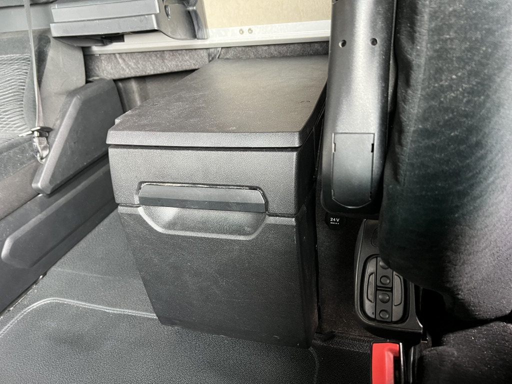 Mercedes-Benz Actros 1840 MEGA Jumbo Klima Reatarder ACC-Tempo - משאית וילונות צד: תמונה 4 Mercedes-Benz Actros 1840 MEGA Jumbo Klima Reatarder ACC-Tempo - משאית וילונות צד: תמונה 4