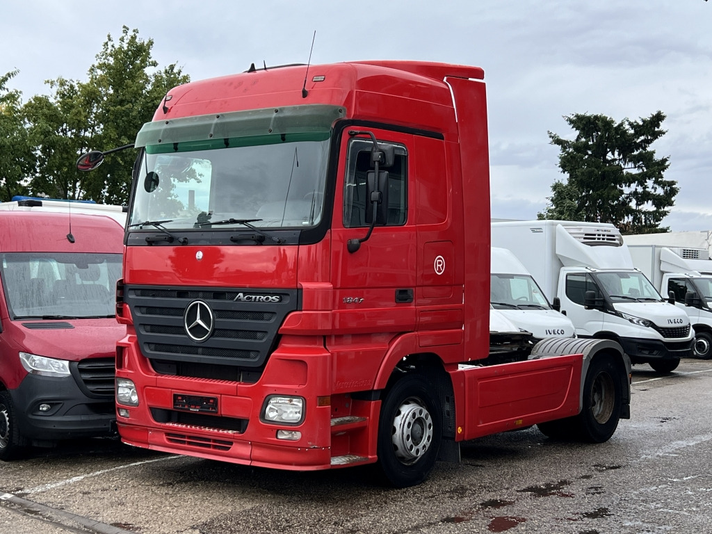 Mercedes-Benz Actros 1841 MP2 Klima Retarder Kühlbox EPS+Pedal - יחידת טרקטור: תמונה 1 Mercedes-Benz Actros 1841 MP2 Klima Retarder Kühlbox EPS+Pedal - יחידת טרקטור: תמונה 1