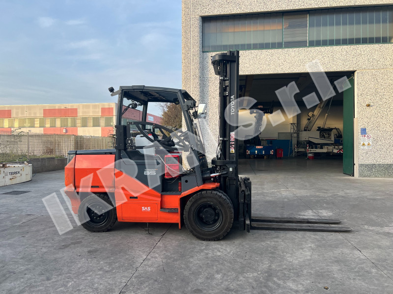 Toyota TRAIGO HT 85 8FBMHT85 - מכונות אחרות: תמונה 2 Toyota TRAIGO HT 85 8FBMHT85 - מכונות אחרות: תמונה 2