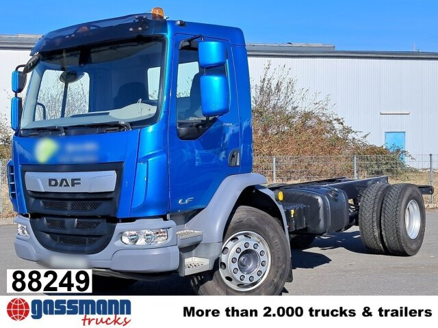 DAF LF 290 FA 4x2, Nebenantrieb, Navi - משאית עם שלדת תא: תמונה 1 DAF LF 290 FA 4x2, Nebenantrieb, Navi - משאית עם שלדת תא: תמונה 1
