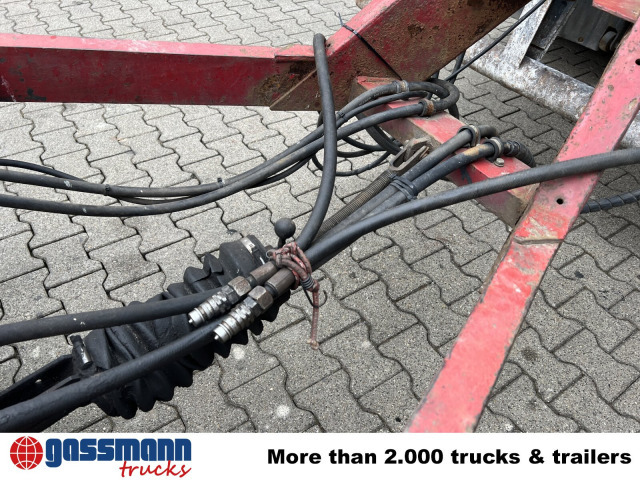 Goldhofer TU 3-24/80, hydr. Rampen, Verbr. auf 3m - קרון נגרר עם מטען נמוך: תמונה 5 Goldhofer TU 3-24/80, hydr. Rampen, Verbr. auf 3m - קרון נגרר עם מטען נמוך: תמונה 5