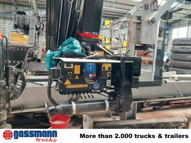 HLK 96a2 , Greifersteuerung, faltbar,Hochsitz - עגורן מעמיס עבור משאית: תמונה 2 HLK 96a2 , Greifersteuerung, faltbar,Hochsitz - עגורן מעמיס עבור משאית: תמונה 2