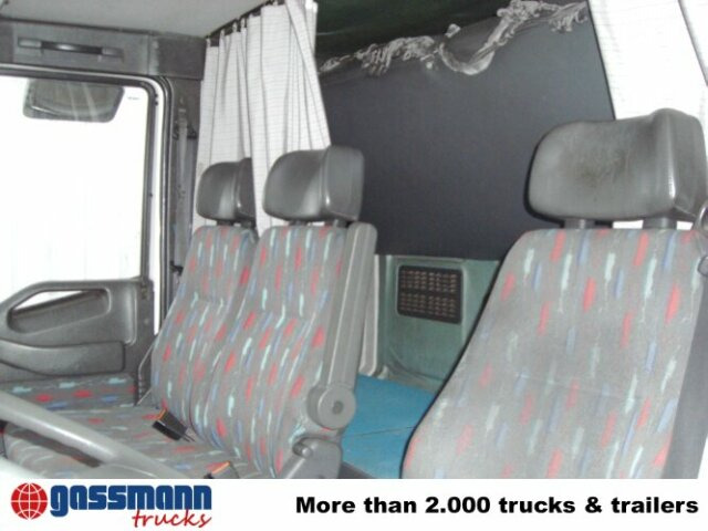 Iveco EuroCargo 120E24 4x2 - משאית וילונות צד: תמונה 4 Iveco EuroCargo 120E24 4x2 - משאית וילונות צד: תמונה 4