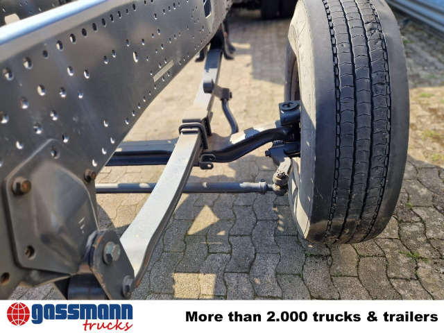 Iveco Trakker AD260T45 6x4, BRANDSCHADEN FAHRERHAUS! - משאית עם שלדת תא: תמונה 4 Iveco Trakker AD260T45 6x4, BRANDSCHADEN FAHRERHAUS! - משאית עם שלדת תא: תמונה 4