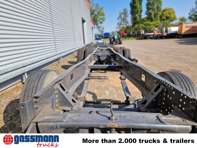 Iveco Trakker AD260T45 6x4, BRANDSCHADEN FAHRERHAUS! - משאית עם שלדת תא: תמונה 2 Iveco Trakker AD260T45 6x4, BRANDSCHADEN FAHRERHAUS! - משאית עם שלדת תא: תמונה 2