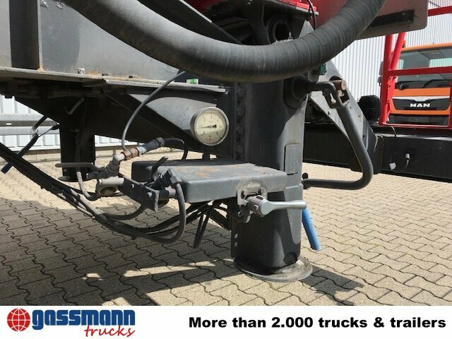 Kässbohrer Kässbohrer SSK 60/10-24 ADR, 60 cbm, - סמיטריילר Silo: תמונה 4 Kässbohrer Kässbohrer SSK 60/10-24 ADR, 60 cbm, - סמיטריילר Silo: תמונה 4