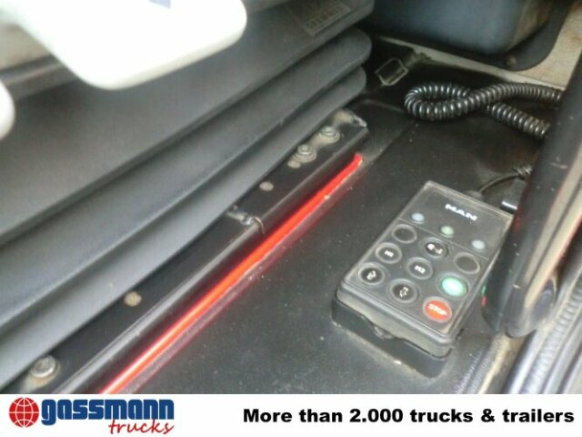 MAN L35 10.163 4x2 - משאית תיבה: תמונה 3 MAN L35 10.163 4x2 - משאית תיבה: תמונה 3