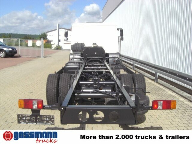 MAN LE 12.220 BL 4x2, Ersatzteilträger! - משאית עם שלדת תא: תמונה 3 MAN LE 12.220 BL 4x2, Ersatzteilträger! - משאית עם שלדת תא: תמונה 3