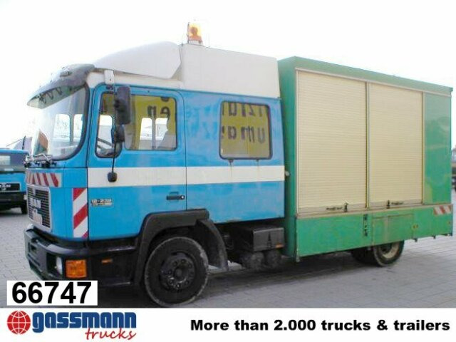 MAN Spülwagen - משאית ואקום: תמונה 1 MAN Spülwagen - משאית ואקום: תמונה 1