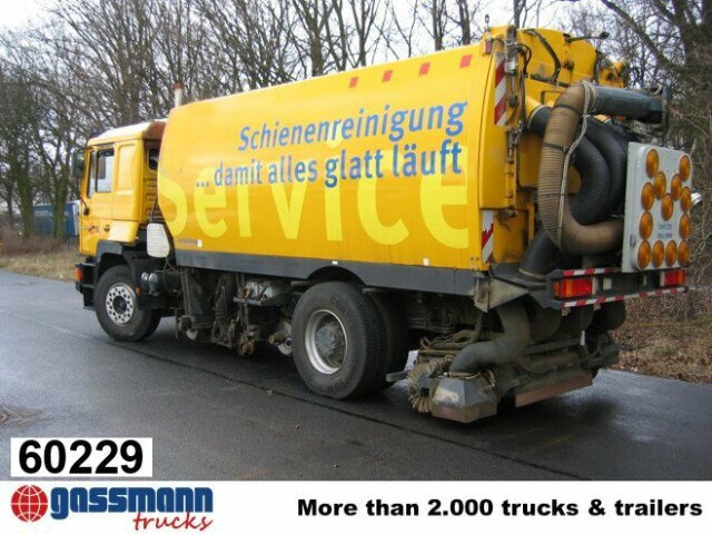 MAN T31 19.314 4x2 - מטאטא כבישים: תמונה 1 MAN T31 19.314 4x2 - מטאטא כבישים: תמונה 1
