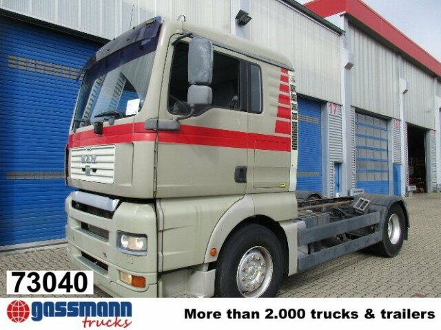 MAN TGA 18.360 4x2 - משאית עם שלדת תא: תמונה 1 MAN TGA 18.360 4x2 - משאית עם שלדת תא: תמונה 1