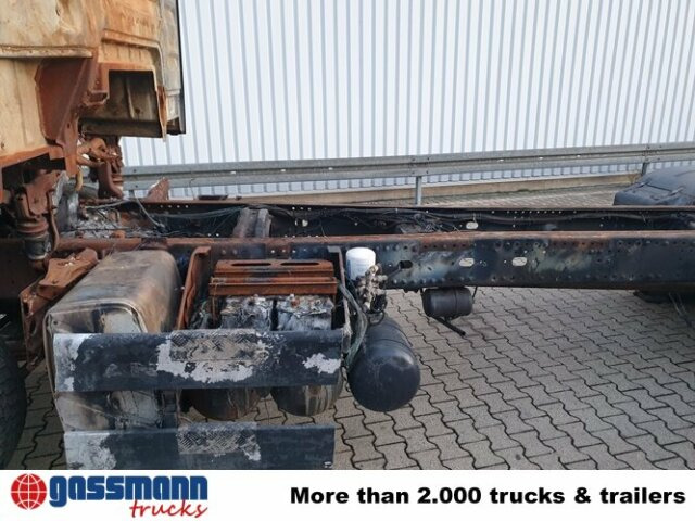 MAN TGA 26.440 6x2 BL Brandschaden - משאית עם שלדת תא: תמונה 2 MAN TGA 26.440 6x2 BL Brandschaden - משאית עם שלדת תא: תמונה 2