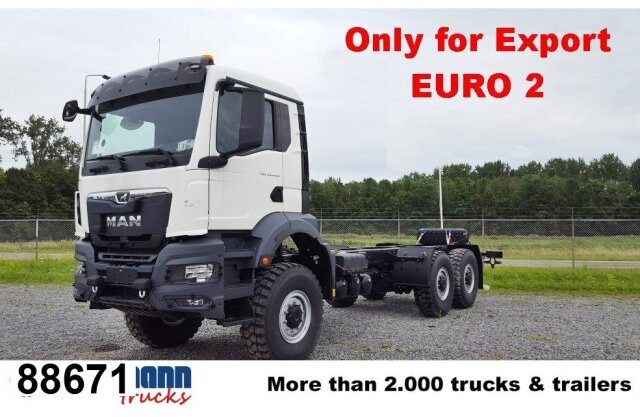 MAN TGS 33.440 6x6 BB CH, Euro2, Einzelbereifung - משאית עם שלדת תא: תמונה 1 MAN TGS 33.440 6x6 BB CH, Euro2, Einzelbereifung - משאית עם שלדת תא: תמונה 1
