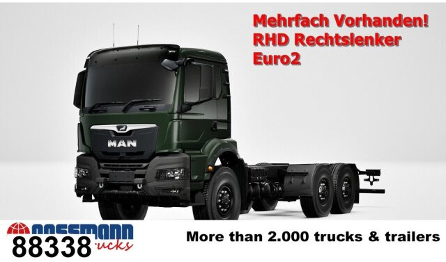 MAN TGS 33.440 6x6 BB CH RHD, Euro2, Rechtslenker, - משאית עם שלדת תא: תמונה 1 MAN TGS 33.440 6x6 BB CH RHD, Euro2, Rechtslenker, - משאית עם שלדת תא: תמונה 1