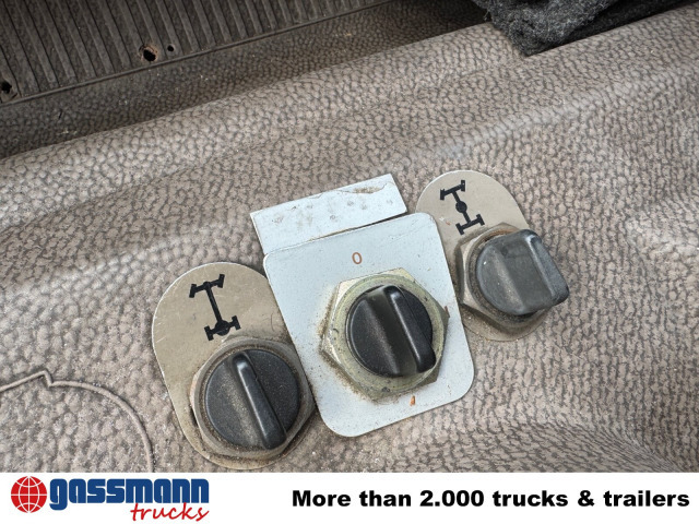 אמבולנס Mercedes-Benz 1222 AF 4x4, Rüstwagen RW 2, Seilwinde: תמונה 7