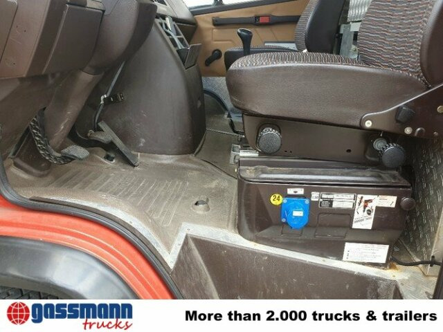 Mercedes-Benz 814 D TLF 8/6 4x2, DOKA, Feuerwehr - משאית אש: תמונה 2 Mercedes-Benz 814 D TLF 8/6 4x2, DOKA, Feuerwehr - משאית אש: תמונה 2