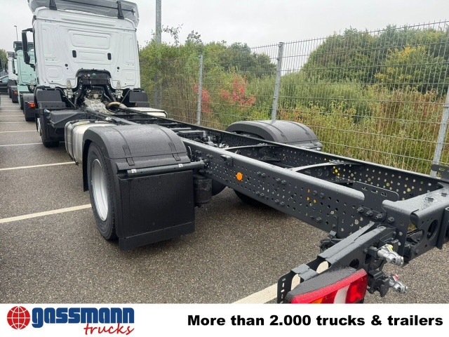 Mercedes-Benz Actros 1827/30 L 4x2, Gardine, LBW - משאית צד נופל/ שטוחה: תמונה 3 Mercedes-Benz Actros 1827/30 L 4x2, Gardine, LBW - משאית צד נופל/ שטוחה: תמונה 3