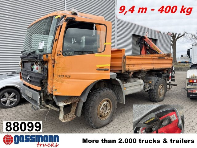 Mercedes-Benz Atego 1023 A 4x4, Einzelbereifung, Heckkran - משאית עם שלדת תא, משאית מנוף: תמונה 1 Mercedes-Benz Atego 1023 A 4x4, Einzelbereifung, Heckkran - משאית עם שלדת תא, משאית מנוף: תמונה 1
