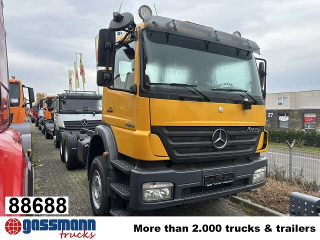 Mercedes-Benz Axor 2629 K 6x4, PTO, Steel, Manual, 6-Zylinder - משאית עם שלדת תא: תמונה 1 Mercedes-Benz Axor 2629 K 6x4, PTO, Steel, Manual, 6-Zylinder - משאית עם שלדת תא: תמונה 1