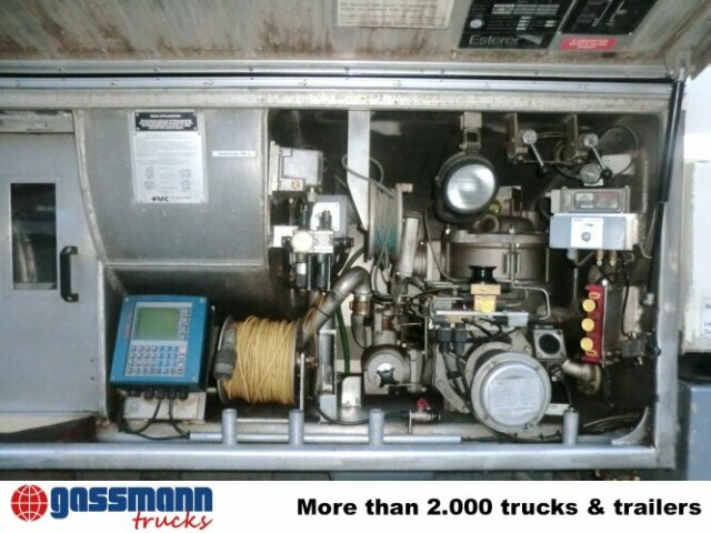 Mercedes-Benz SK 1824 L 4x2, Esterer Tankaufbau ca. 13.100l, 2 - משאית מכל: תמונה 2 Mercedes-Benz SK 1824 L 4x2, Esterer Tankaufbau ca. 13.100l, 2 - משאית מכל: תמונה 2