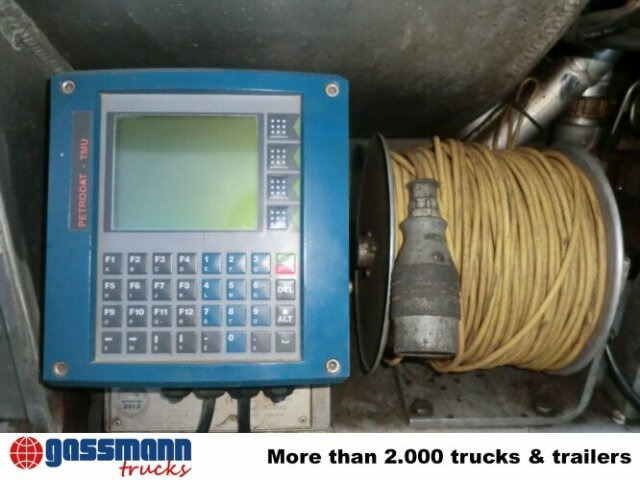 Mercedes-Benz SK 1824 L 4x2, Esterer Tankaufbau ca. 13.100l, 2 - משאית מכל: תמונה 4 Mercedes-Benz SK 1824 L 4x2, Esterer Tankaufbau ca. 13.100l, 2 - משאית מכל: תמונה 4