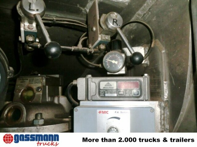 Mercedes-Benz SK 1824 L 4x2, Esterer Tankaufbau ca. 13.100l, 2 - משאית מכל: תמונה 5 Mercedes-Benz SK 1824 L 4x2, Esterer Tankaufbau ca. 13.100l, 2 - משאית מכל: תמונה 5