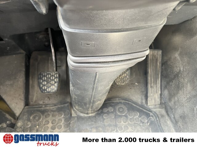 Mercedes-Benz SK II 2638/44 A 6x6, V8, Retarder - משאית עם שלדת תא: תמונה 4 Mercedes-Benz SK II 2638/44 A 6x6, V8, Retarder - משאית עם שלדת תא: תמונה 4