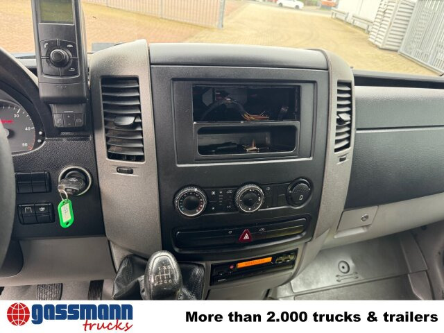 Mercedes-Benz Sprinter 310 CDI 4x2 Doka, Hinterkipper - מסיר פסולת: תמונה 4 Mercedes-Benz Sprinter 310 CDI 4x2 Doka, Hinterkipper - מסיר פסולת: תמונה 4
