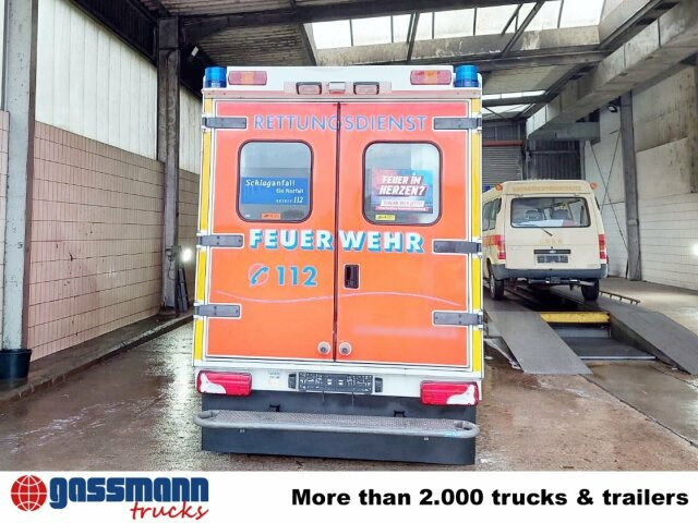 Mercedes-Benz Sprinter 515 CDI 4x2, Rettungswagen, Retarder - כלי רכב מסחרי עם לוח: תמונה 4 Mercedes-Benz Sprinter 515 CDI 4x2, Rettungswagen, Retarder - כלי רכב מסחרי עם לוח: תמונה 4