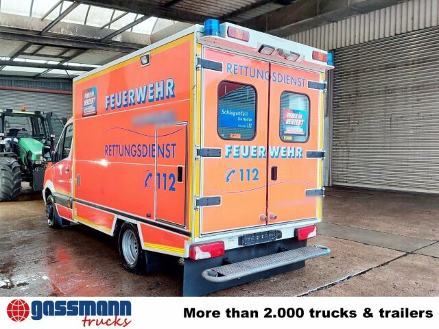 Mercedes-Benz Sprinter 515 CDI 4x2, Rettungswagen, Retarder - כלי רכב מסחרי עם לוח: תמונה 5 Mercedes-Benz Sprinter 515 CDI 4x2, Rettungswagen, Retarder - כלי רכב מסחרי עם לוח: תמונה 5