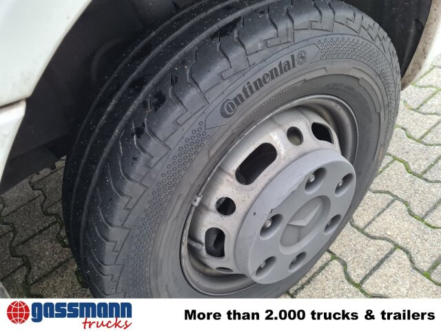 Mercedes-Benz Sprinter 516 CDI 4x2, Rettungswagen - כלי רכב מסחרי עם לוח: תמונה 3 Mercedes-Benz Sprinter 516 CDI 4x2, Rettungswagen - כלי רכב מסחרי עם לוח: תמונה 3