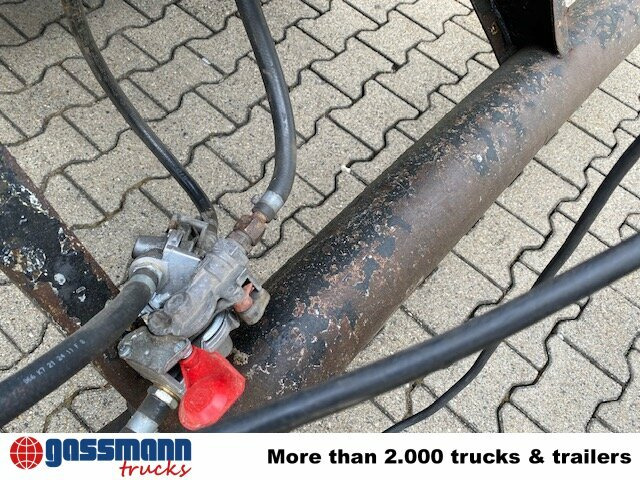 Meusburger MPA-2, Stapleraufnahme - קרון נגרר צד נופל/ שטוח: תמונה 5 Meusburger MPA-2, Stapleraufnahme - קרון נגרר צד נופל/ שטוח: תמונה 5