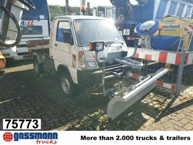 PFAU S 85 4x4 - כלי רכב מסחרי מזהיר: תמונה 1 PFAU S 85 4x4 - כלי רכב מסחרי מזהיר: תמונה 1