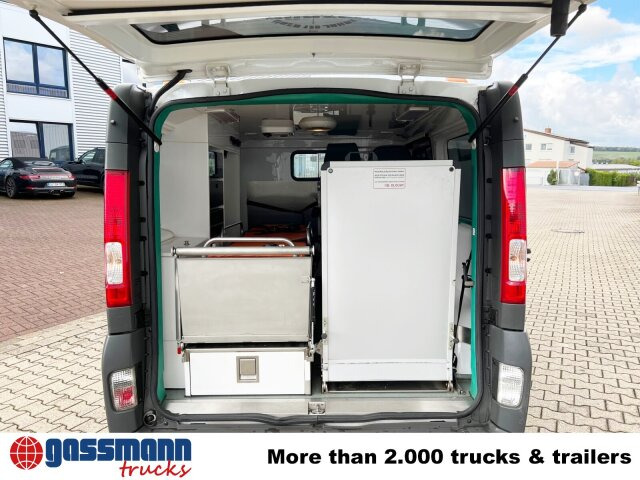 Renault Trafik 2.0 dCi115 4x2, Krankentransporter - אמבולנס: תמונה 2 Renault Trafik 2.0 dCi115 4x2, Krankentransporter - אמבולנס: תמונה 2