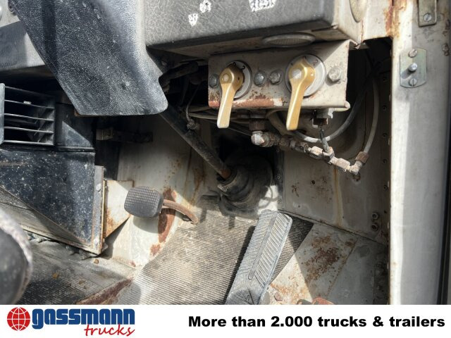 Saurer V5 4x2 - משאית צד נופל/ שטוחה: תמונה 3 Saurer V5 4x2 - משאית צד נופל/ שטוחה: תמונה 3