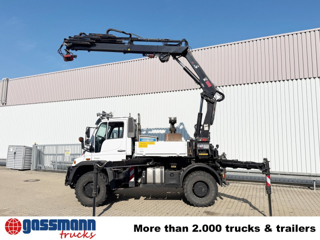 Unimog U400 4x4, Frontzapfwelle, Heckkran Hiab XS - משאית צד נופל/ שטוחה, משאית מנוף: תמונה 5 Unimog U400 4x4, Frontzapfwelle, Heckkran Hiab XS - משאית צד נופל/ שטוחה, משאית מנוף: תמונה 5