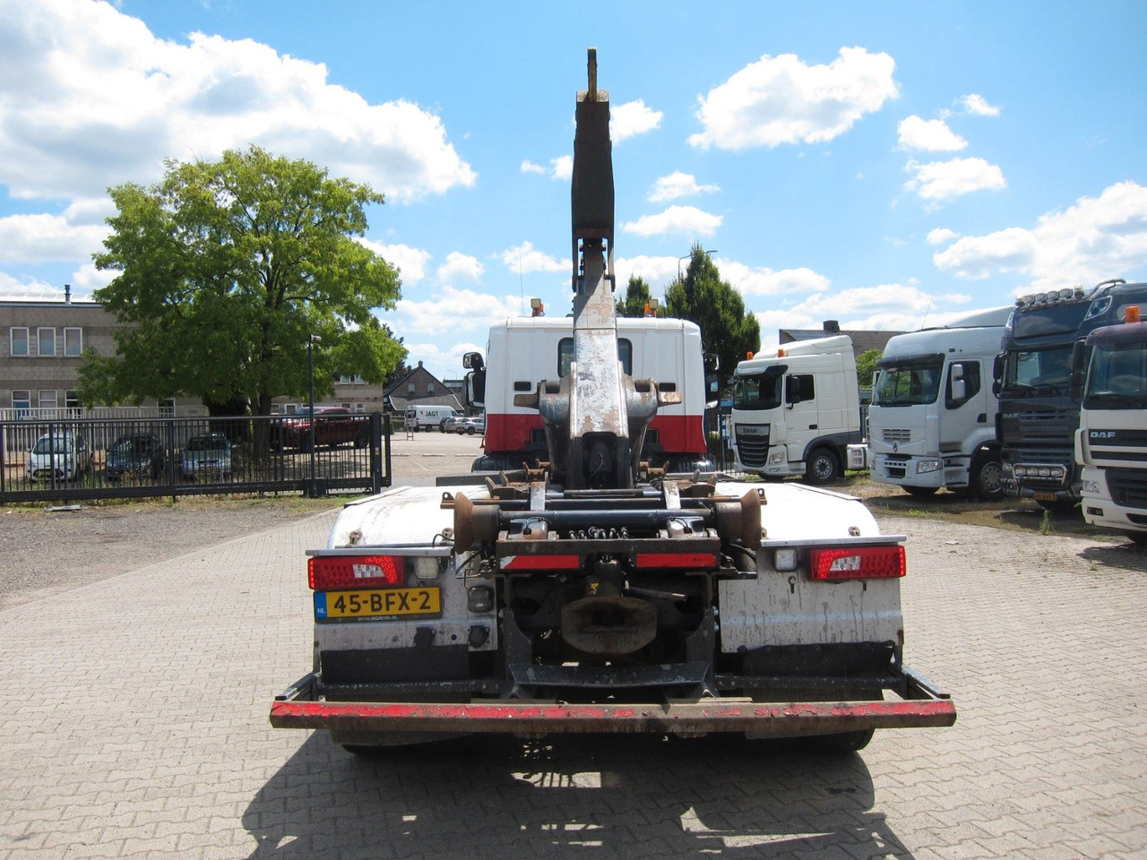 Scania P410 CB6X2 HSA Hyva 22T Haken E6 Liftachse - משאית הרמת וו: תמונה 4 Scania P410 CB6X2 HSA Hyva 22T Haken E6 Liftachse - משאית הרמת וו: תמונה 4
