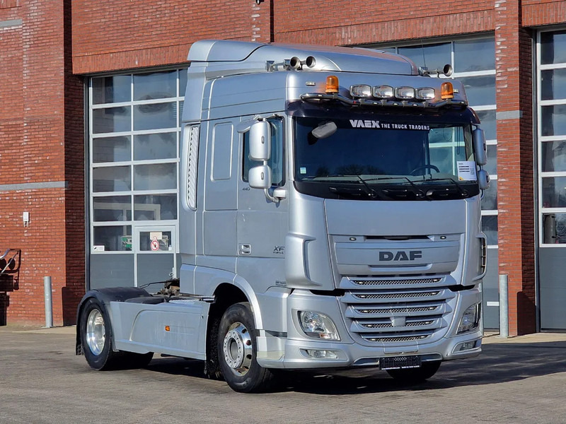 DAF XF 440 SpaceCab 4x2 - Full spoiler - Alloy wheels - Air horn - Light bar - יחידת טרקטור: תמונה 1 DAF XF 440 SpaceCab 4x2 - Full spoiler - Alloy wheels - Air horn - Light bar - יחידת טרקטור: תמונה 1