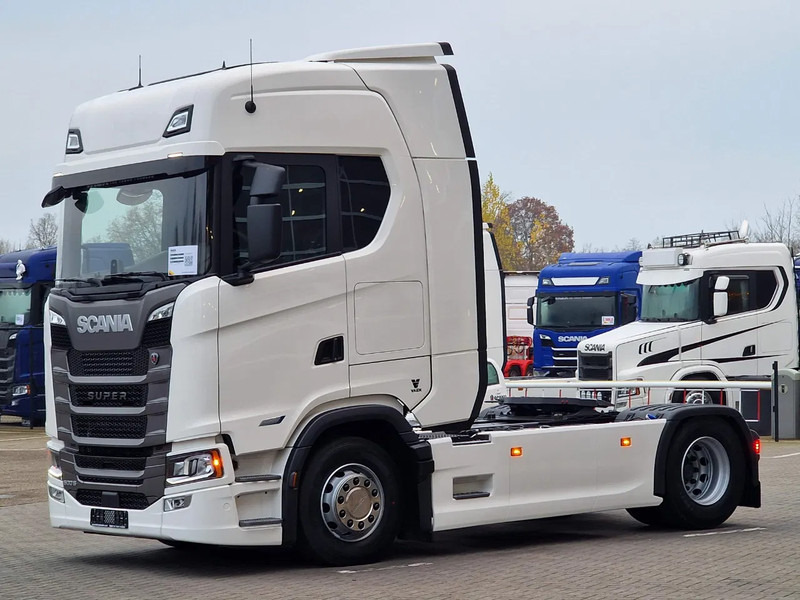 Scania 500S NGS Highline 4x2 - NEW - Retarder - Full air - New dashboard - Led - Full spoiler - 2x tank - יחידת טרקטור: תמונה 3 Scania 500S NGS Highline 4x2 - NEW - Retarder - Full air - New dashboard - Led - Full spoiler - 2x tank - יחידת טרקטור: תמונה 3