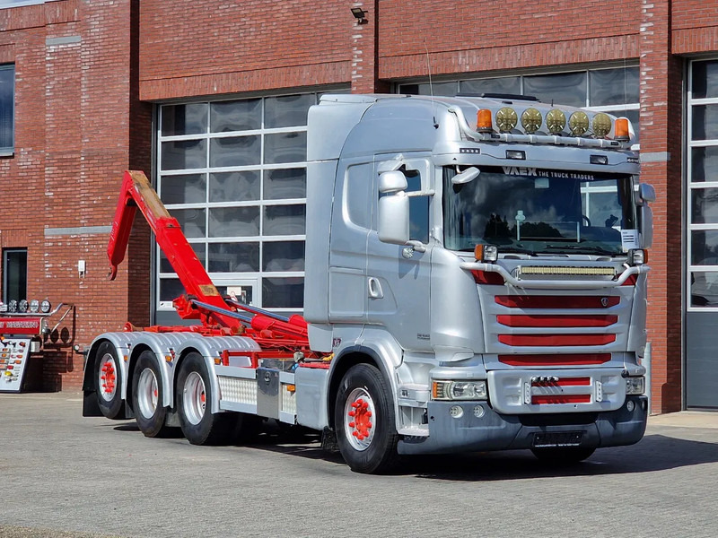 Scania R490 8x4*4 - HIAB XR24SL58 24T hooklift - Euro 6 - Full air - Steering axle - משאית הרמת וו: תמונה 2 Scania R490 8x4*4 - HIAB XR24SL58 24T hooklift - Euro 6 - Full air - Steering axle - משאית הרמת וו: תמונה 2